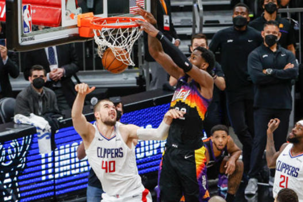 籃球比賽中常見的戰(zhàn)術(shù)有哪些？