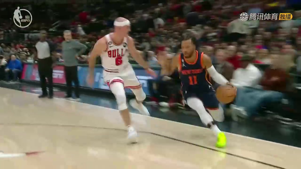 秀啊！布倫森腳踝終結(jié)將卡魯索晃倒坐地！再三分殺死比賽（布倫森集錦）